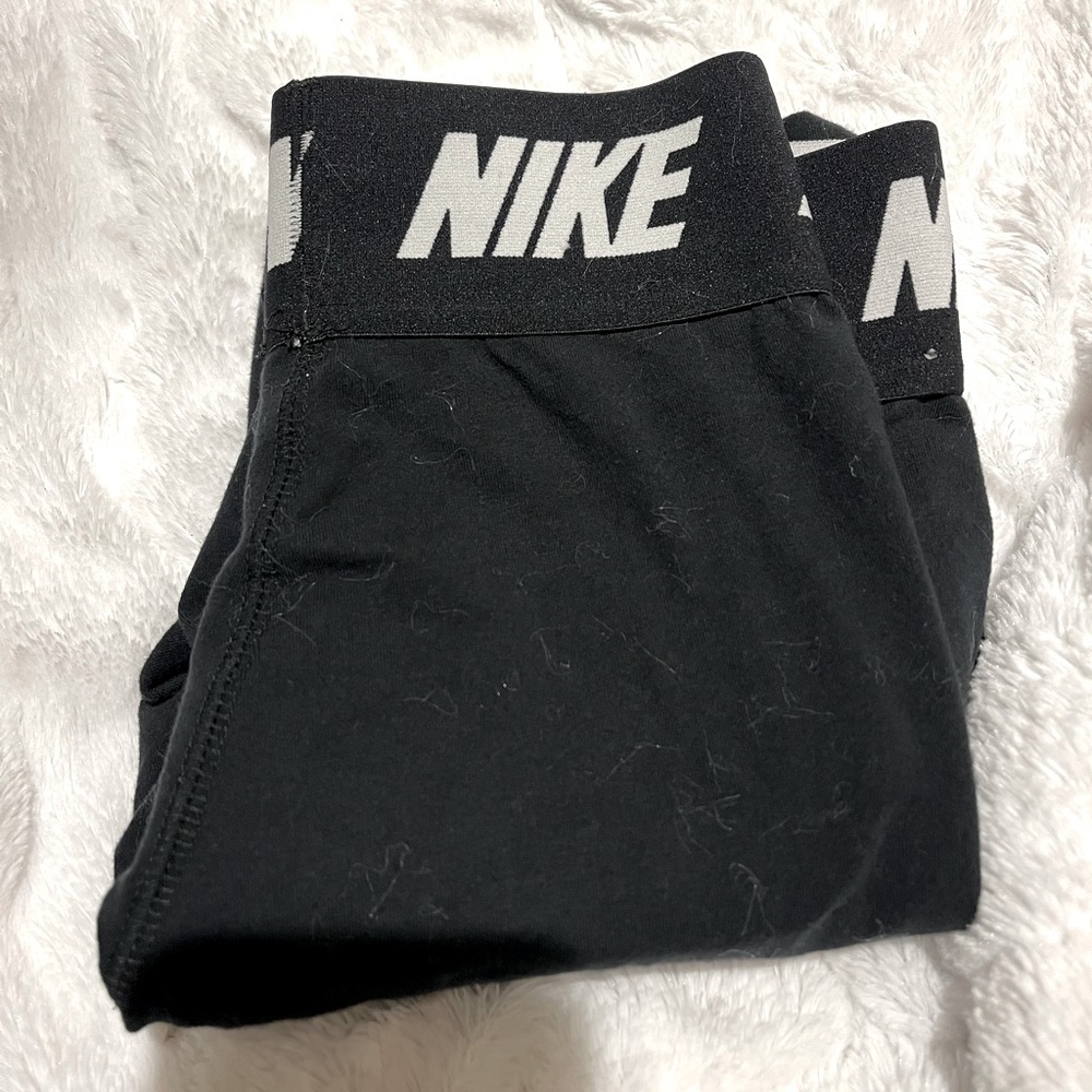 Women’s NIKE leggings